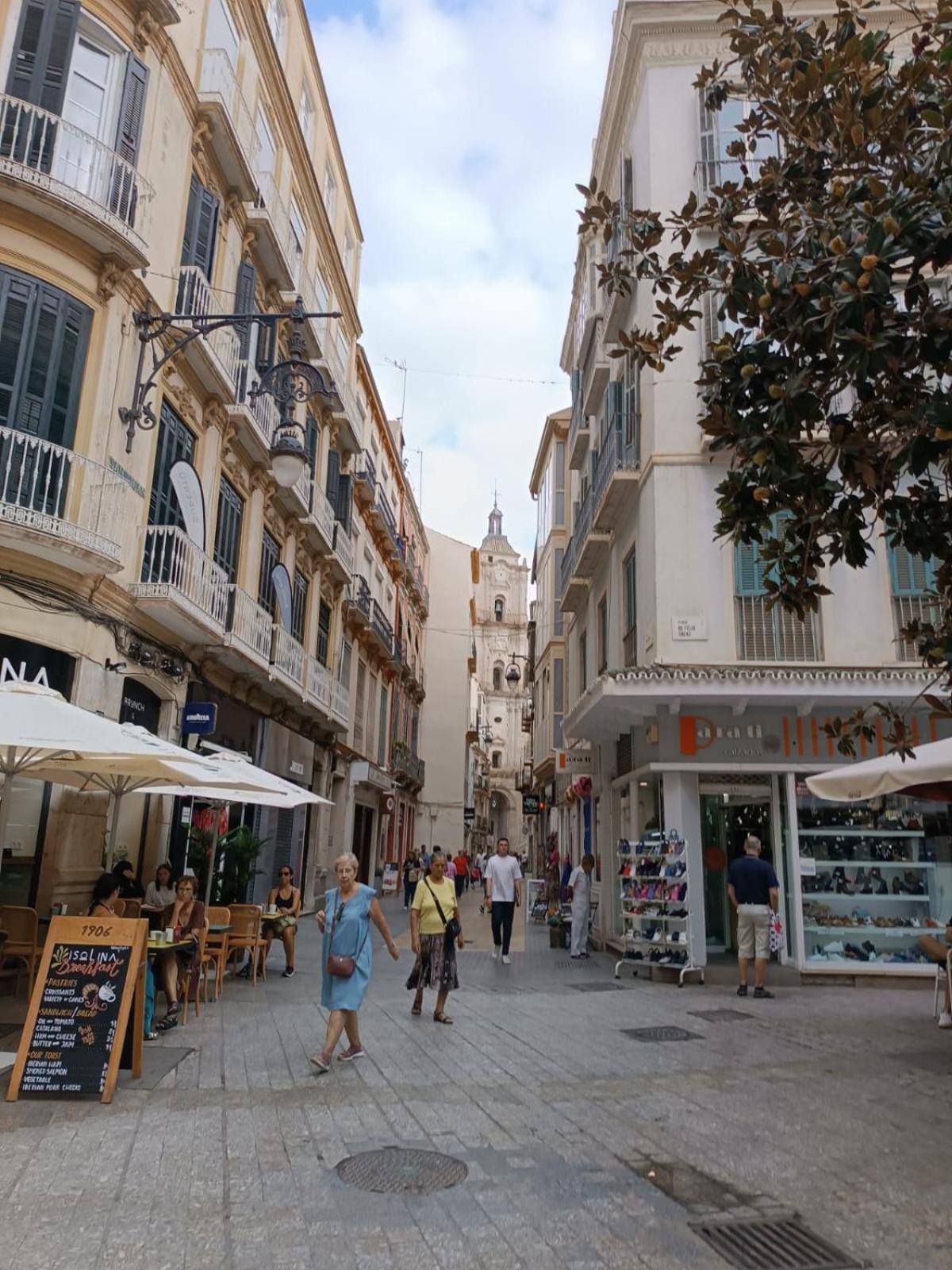 Enjoy Malaga Plaza De Las Flores Buitenkant foto